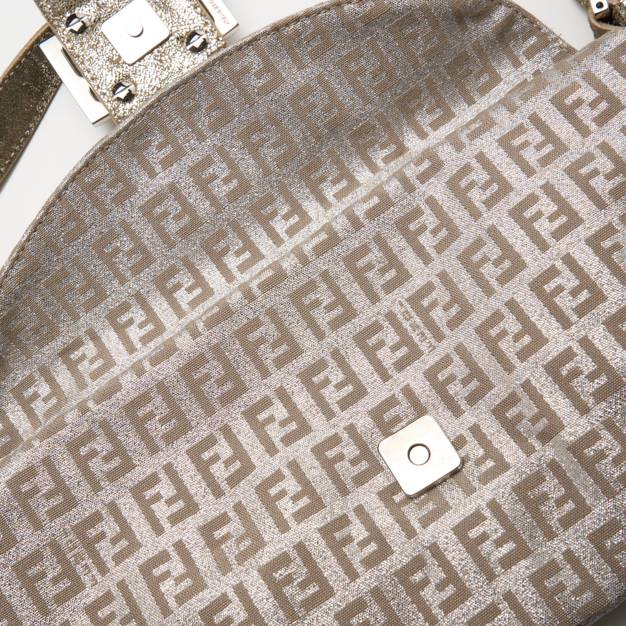 fendi 2000s gold baguette bag